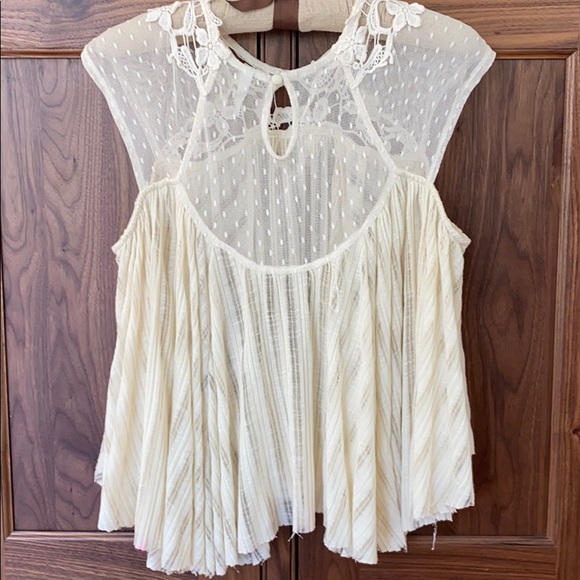 Free People Flowy Top - Picture 2 of 4